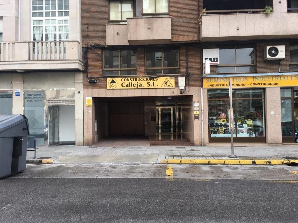Retail in Ponferrada, León for sale Building Photo- Image 1 of 12