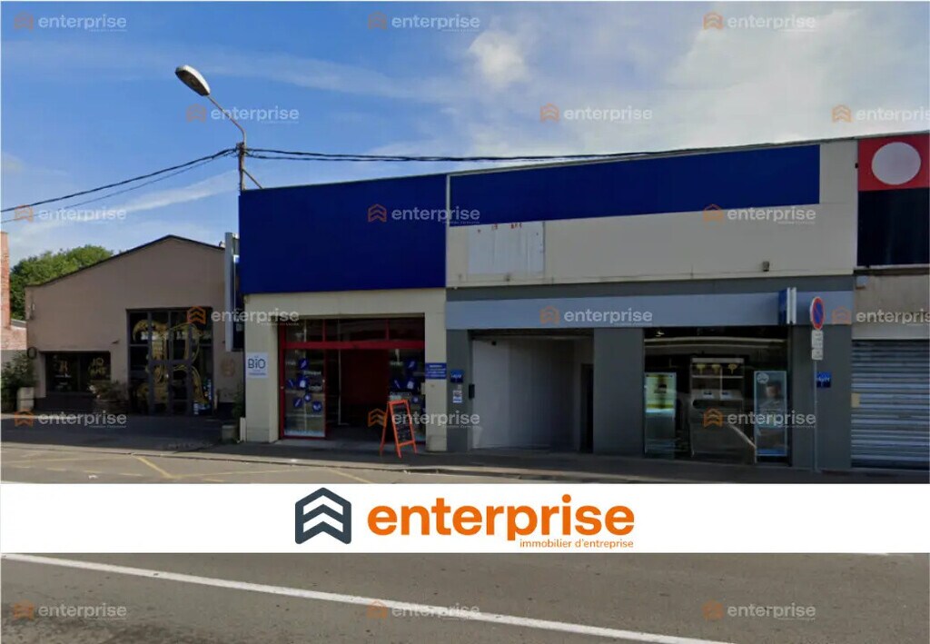 Location Commerce 120 m² - Photo 1