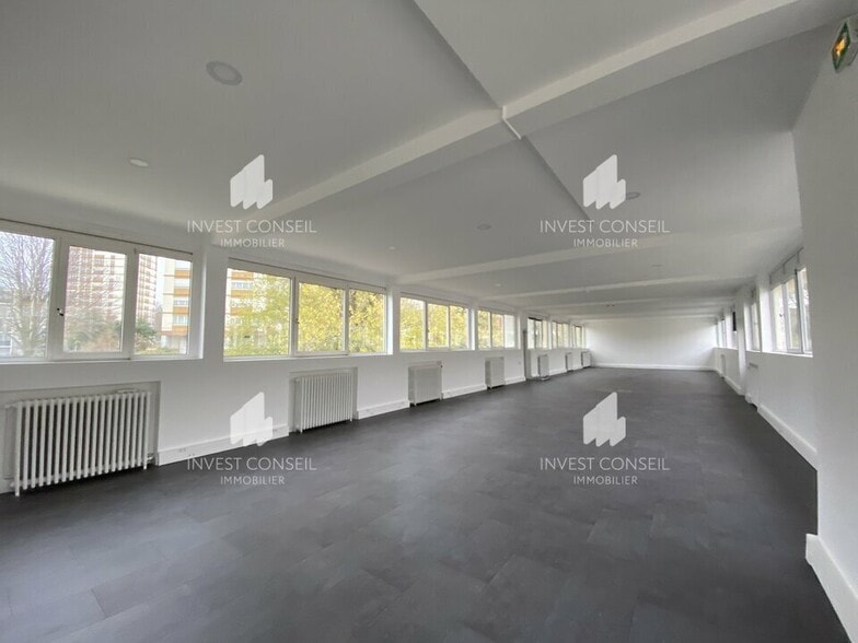 26 Rue Des Amandiers, Nanterre to rent - Interior Photo - Image 3 of 6