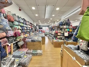 Cheetham Hill Rd, Manchester to rent Interior Photo- Image 2 of 2