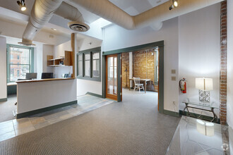 1525 17th St, Denver, CO to rent Interior Photo- Image 2 of 17