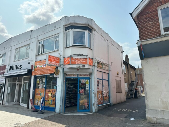 More details for 36-36A Station Rd, New Milton - Retail for Sale