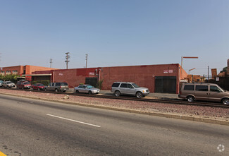 More details for 809-813 E Slauson Ave, Los Angeles, CA - Industrial for Rent