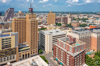 106 S Saint Marys St, San Antonio, TX - aerial  map view