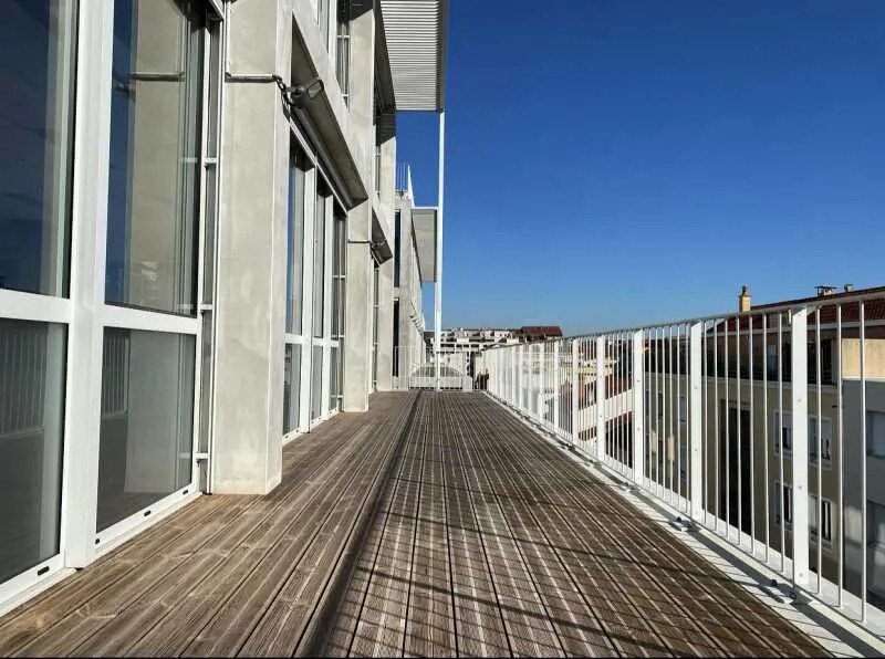 Office in Villeurbanne to rent Building Photo- Image 1 of 15