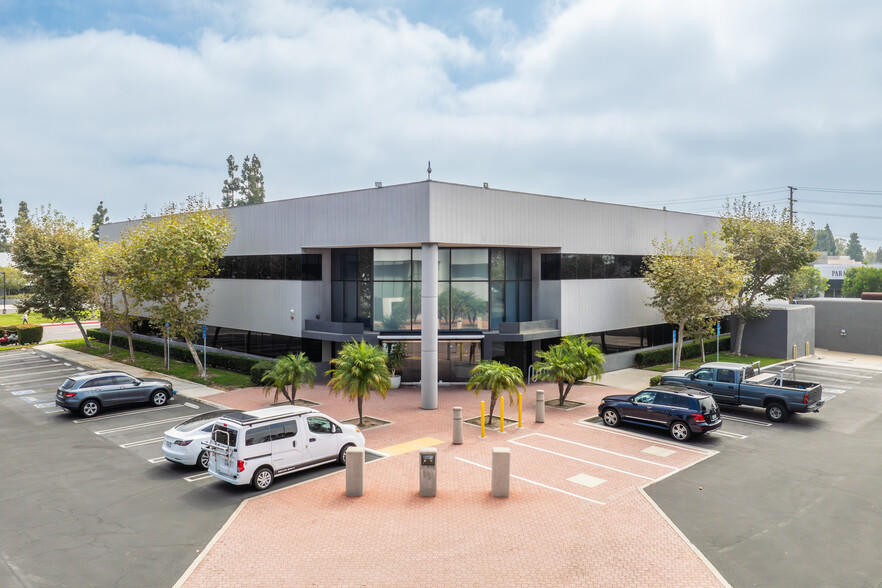 Sunflower Corporate Center - Commercial Property