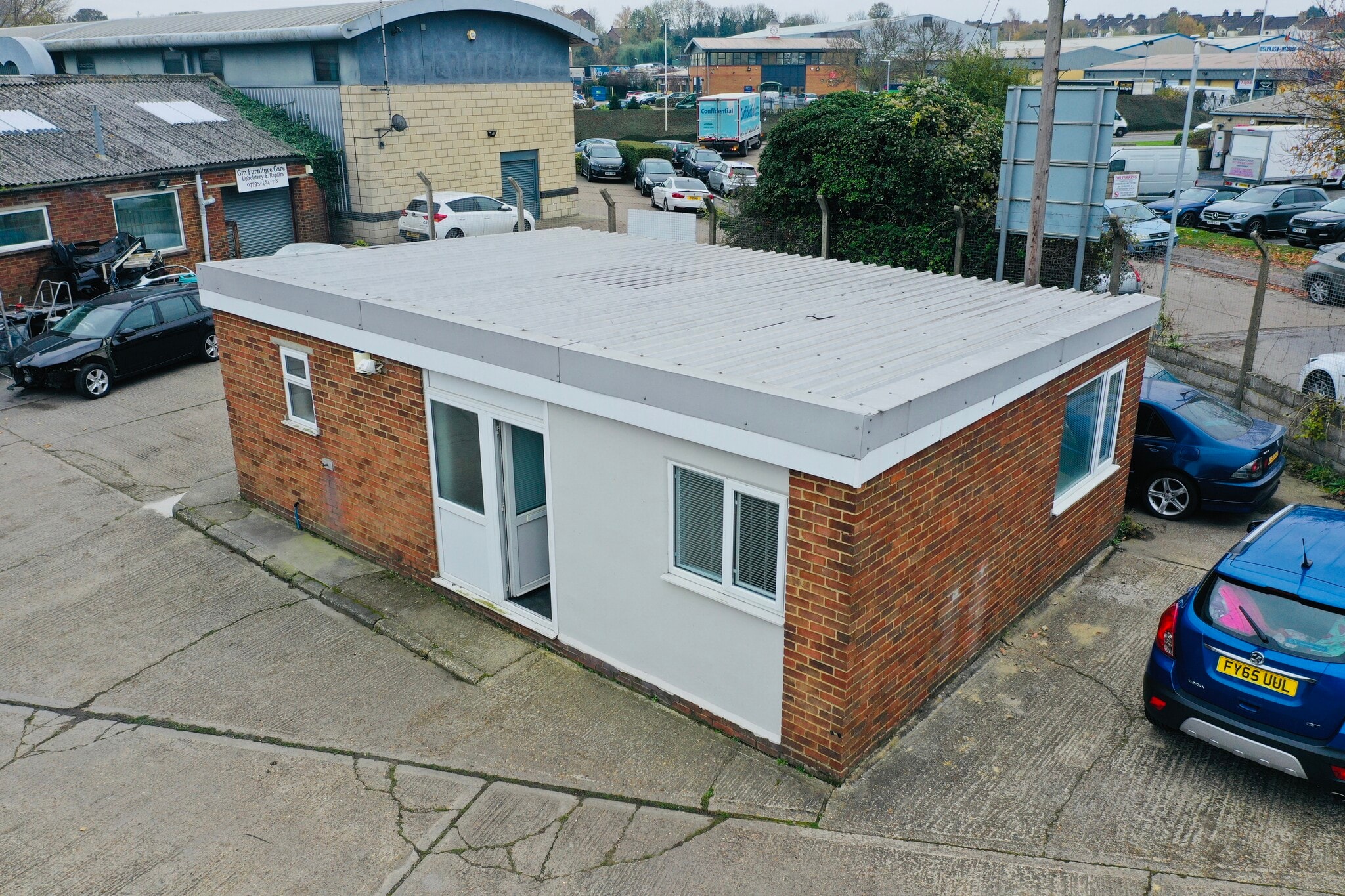 Unit 8 West Lane Trading Estate West Lane, Sittingbourne to rent Primary Photo- Image 1 of 18