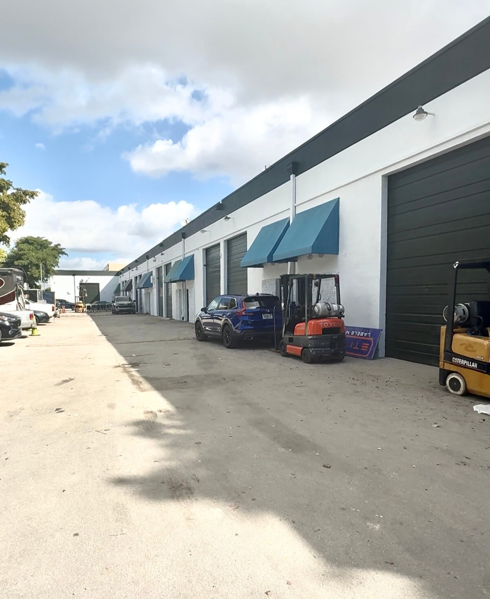 6405-6447 NW 82nd Ave, Miami, FL to rent Building Photo- Image 1 of 7