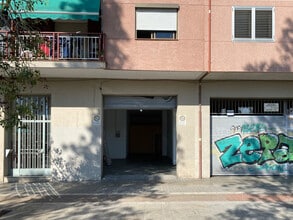 Retail in Barcelona, Barcelona to rent Interior Photo- Image 1 of 4