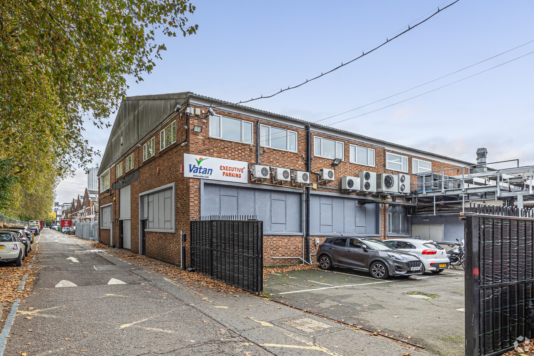 Mill Mead Rd, London for sale Primary Photo- Image 1 of 1