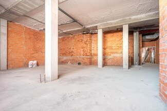 More details for Calle Fernando Alonso Díaz, 32, Oviedo - Retail for Sale