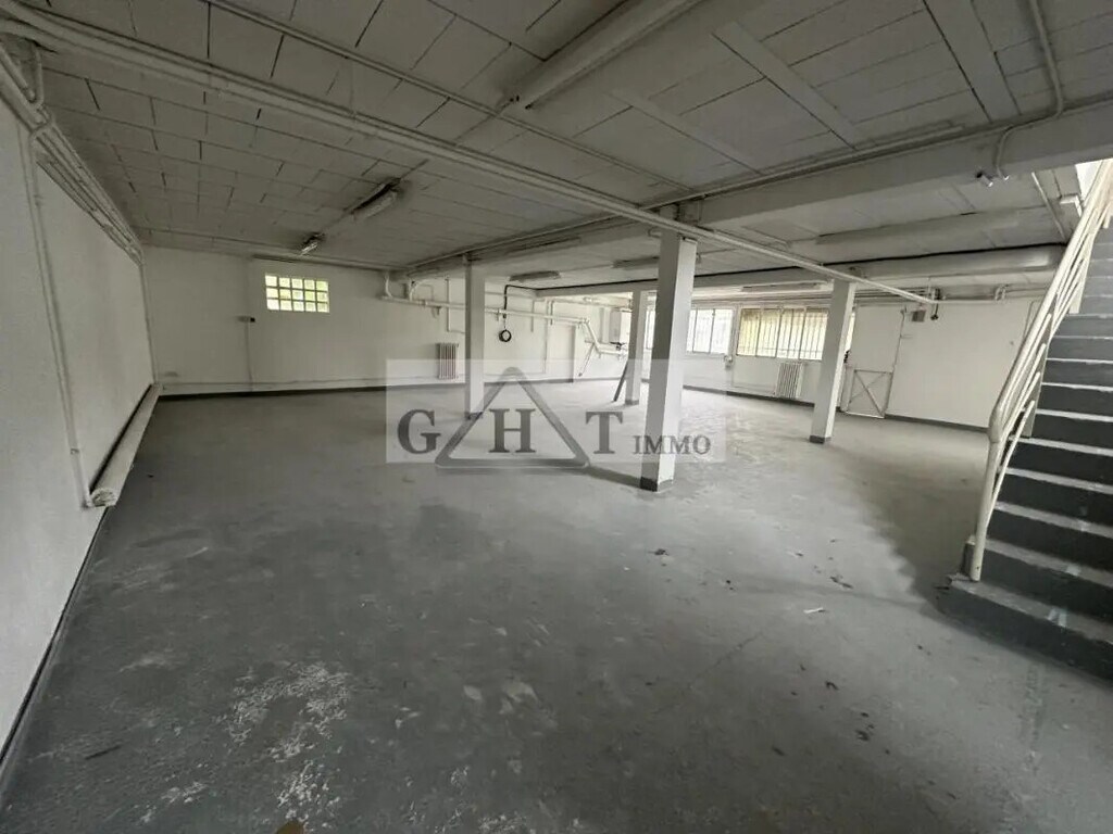 Vente Bureaux 425 m² - Photo 1