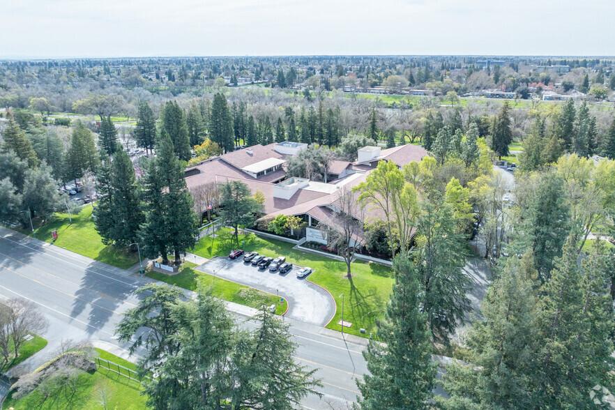 3636-3640 American River Dr, Sacramento, CA for rent - Aerial - Image 3 of 8