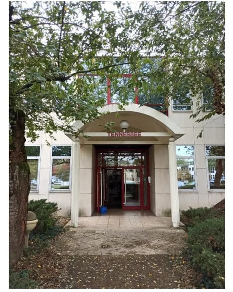 10 Rue Rosa Luxemburg, Éragny to rent - Building Photo - Image 1 of 11