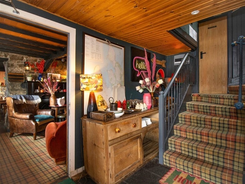 Macleods Ter, Isle Of Skye for sale - Interior Photo - Image 3 of 14