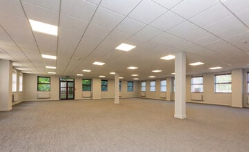 Dyson Way, Stafford to rent Interior Photo- Image 2 of 3