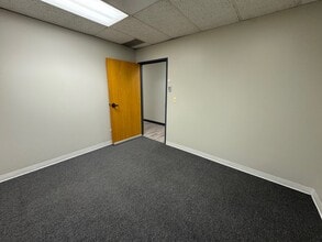 7200 E Hampden Ave, Denver, CO to rent Interior Photo- Image 2 of 3
