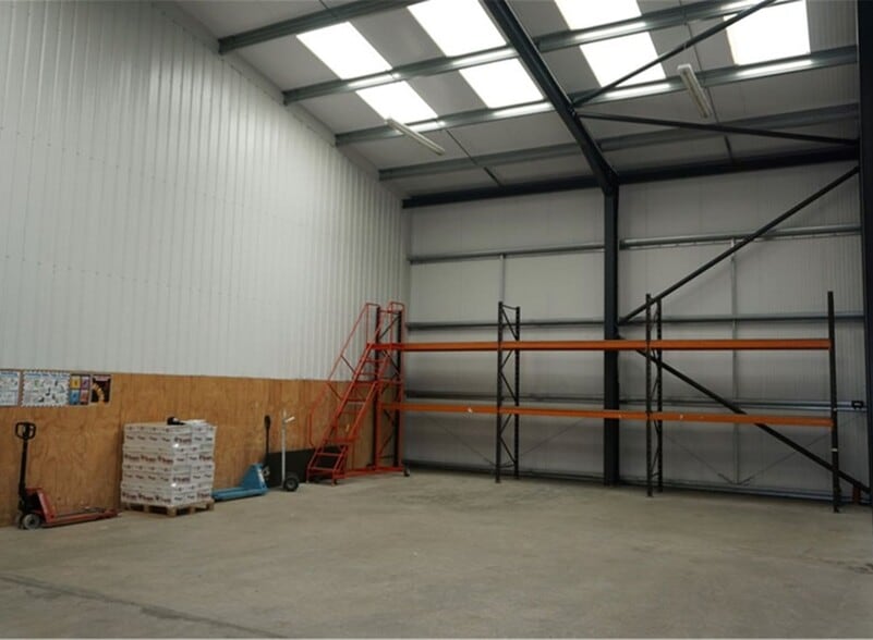 Wolf Valley Business Park, Broadwoodwidger to rent - Interior Photo - Image 3 of 4