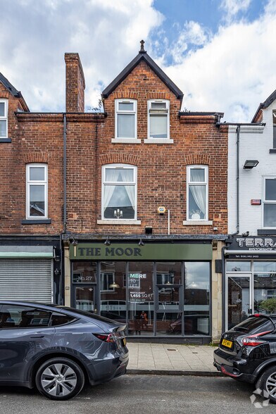 27 Shaw Rd, Stockport for sale - Primary Photo - Image 1 of 1