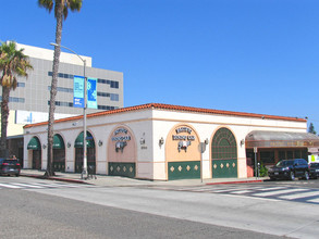 2700 Wilshire Blvd, Santa Monica, CA for sale Building Photo- Image 1 of 1