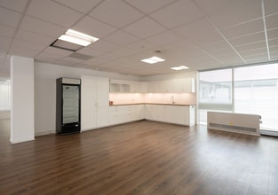 Union St, Kingston Upon Thames to rent Interior Photo- Image 2 of 4