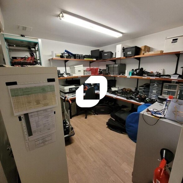 Office in Boulogne-Billancourt to rent - Interior Photo - Image 3 of 7