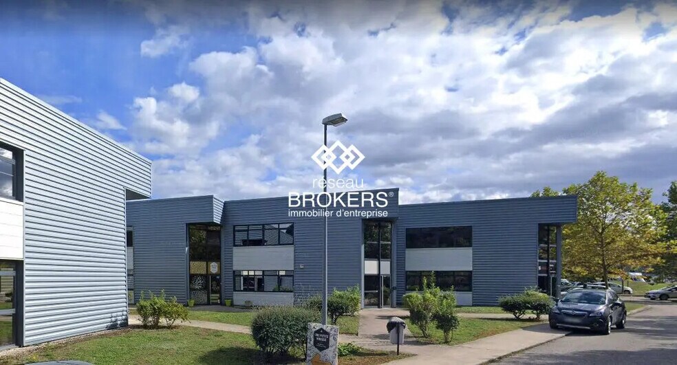 Light Industrial in Échirolles to rent - Building Photo - Image 2 of 11