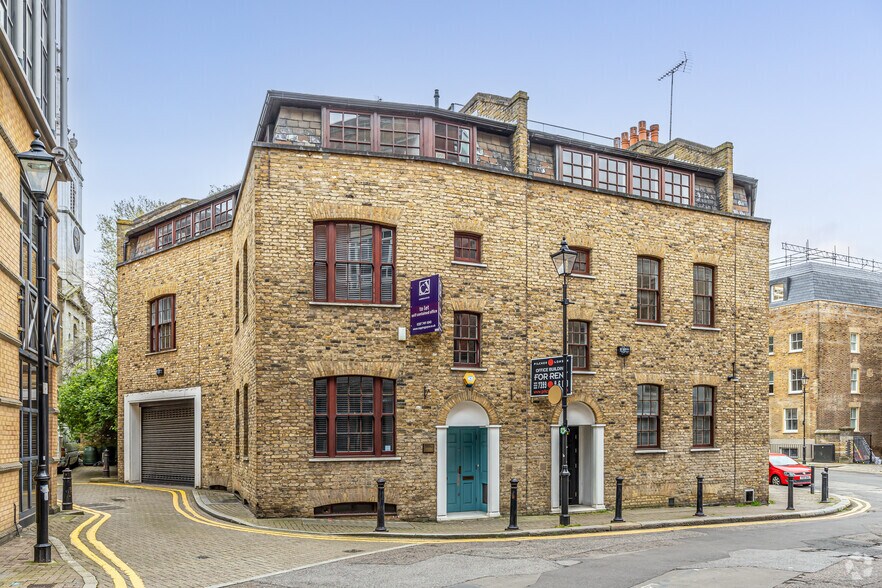 42-46 Clerkenwell Clos, London for sale - Building Photo - Image 2 of 5