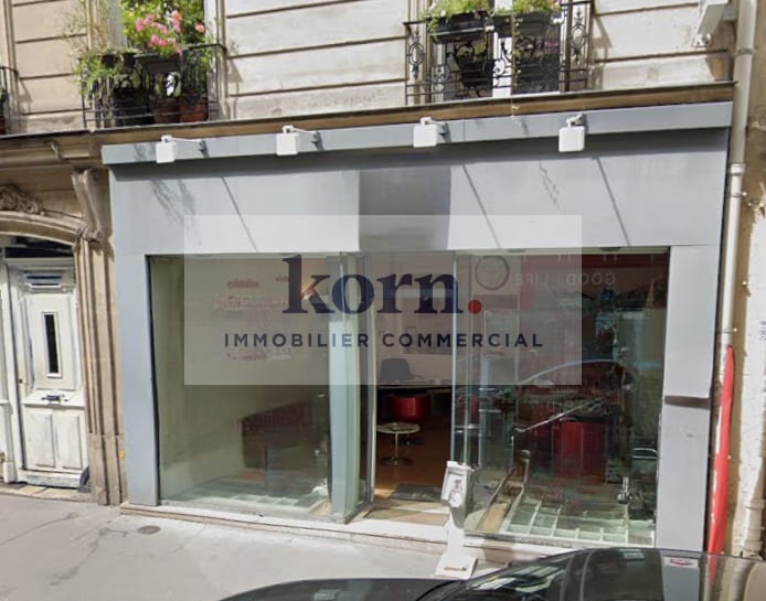 Retail in Paris to rent - Building Photo - Image 1 of 3