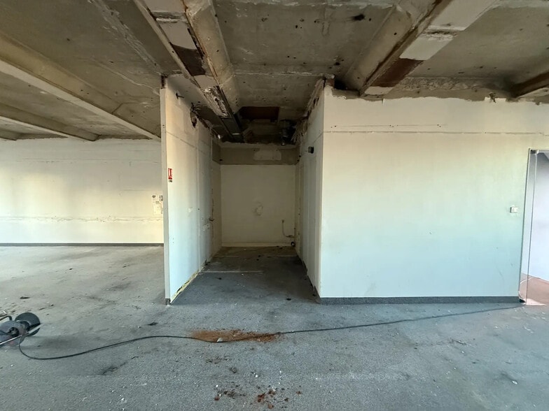 Office in Marseille for sale - Interior Photo - Image 3 of 10