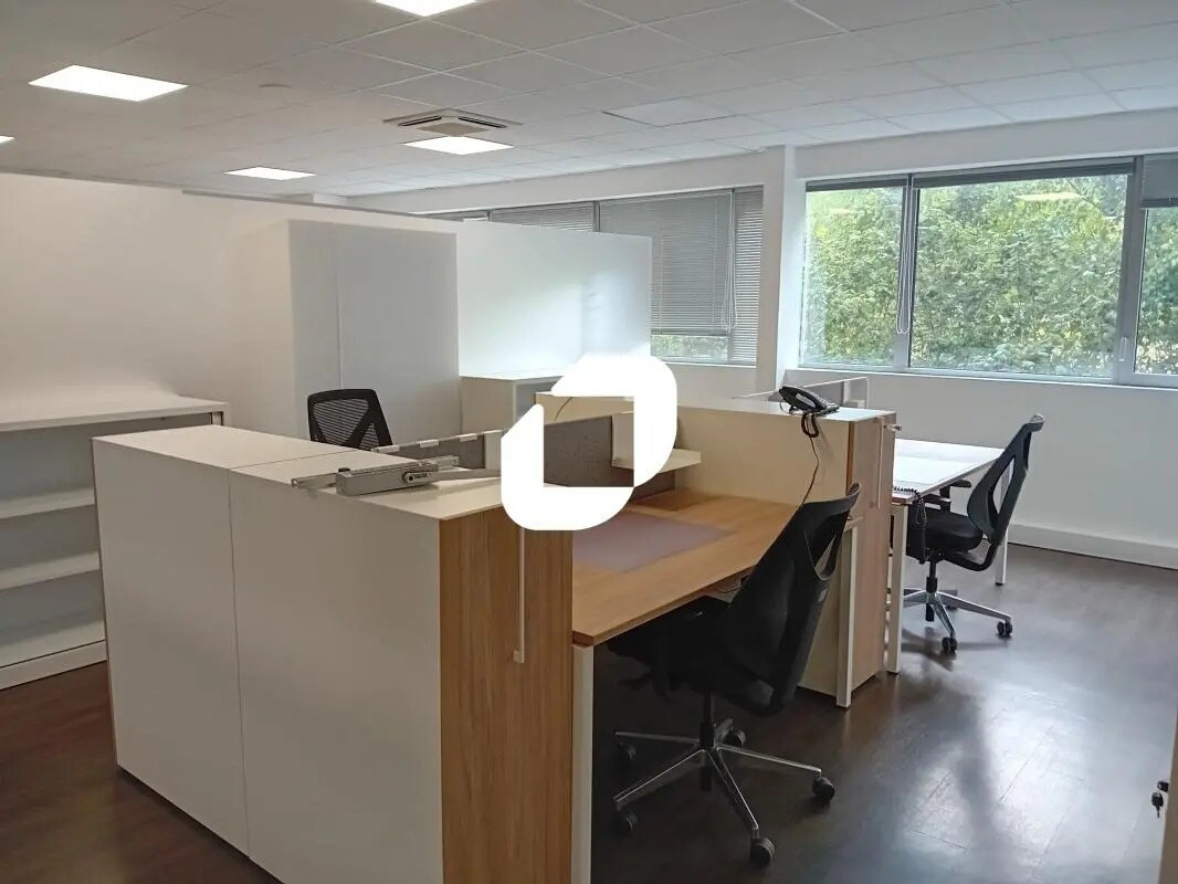 Office in Collégien to rent Building Photo- Image 1 of 8