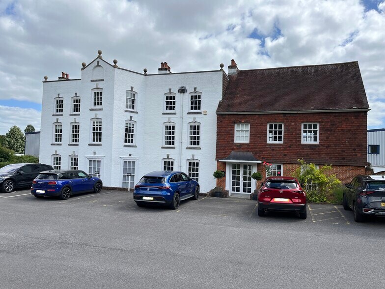 Salisbury Rd, Calmore to rent - Building Photo - Image 1 of 1