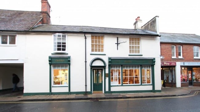 More details for 11-13 Lenten St, Alton - Retail to Rent