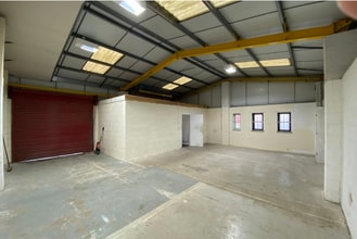 Lotherton Way, Leeds to rent Interior Photo- Image 2 of 2