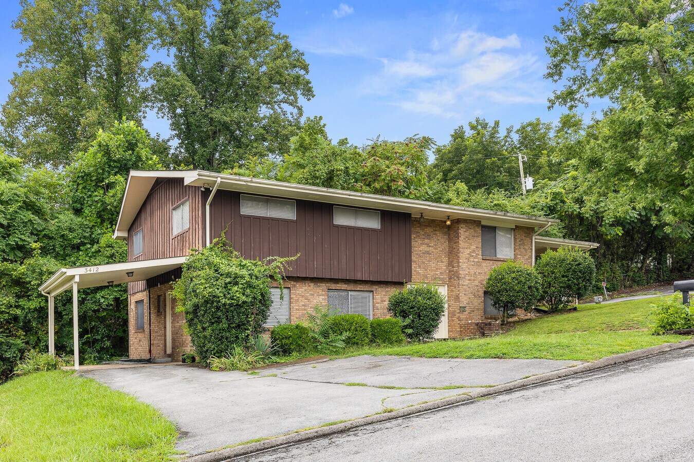 Duplexes in East Ridge 10 doors, 5 units Chattanooga, TN for Sale