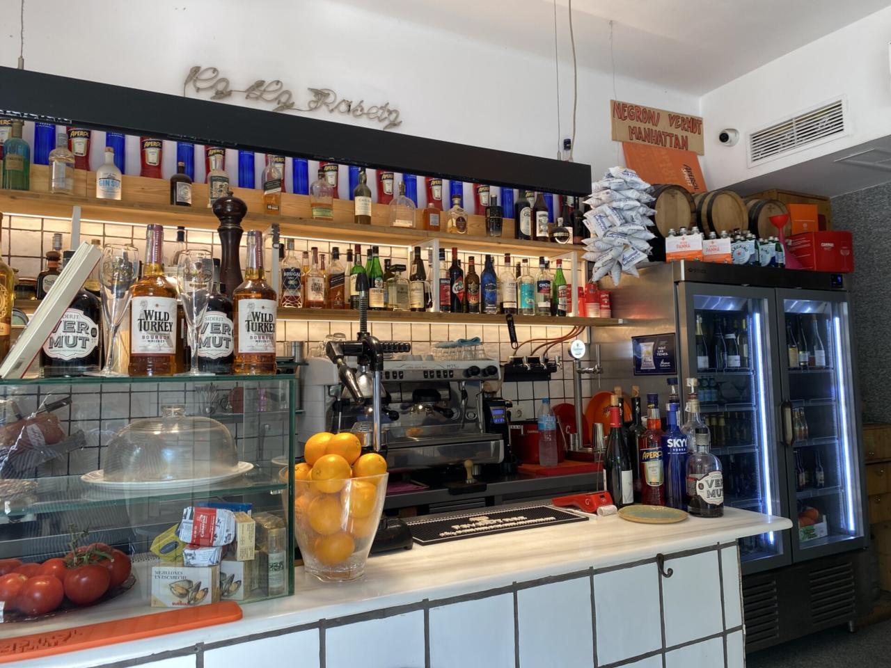 Retail in Barcelona, Barcelona to rent Interior Photo- Image 1 of 10