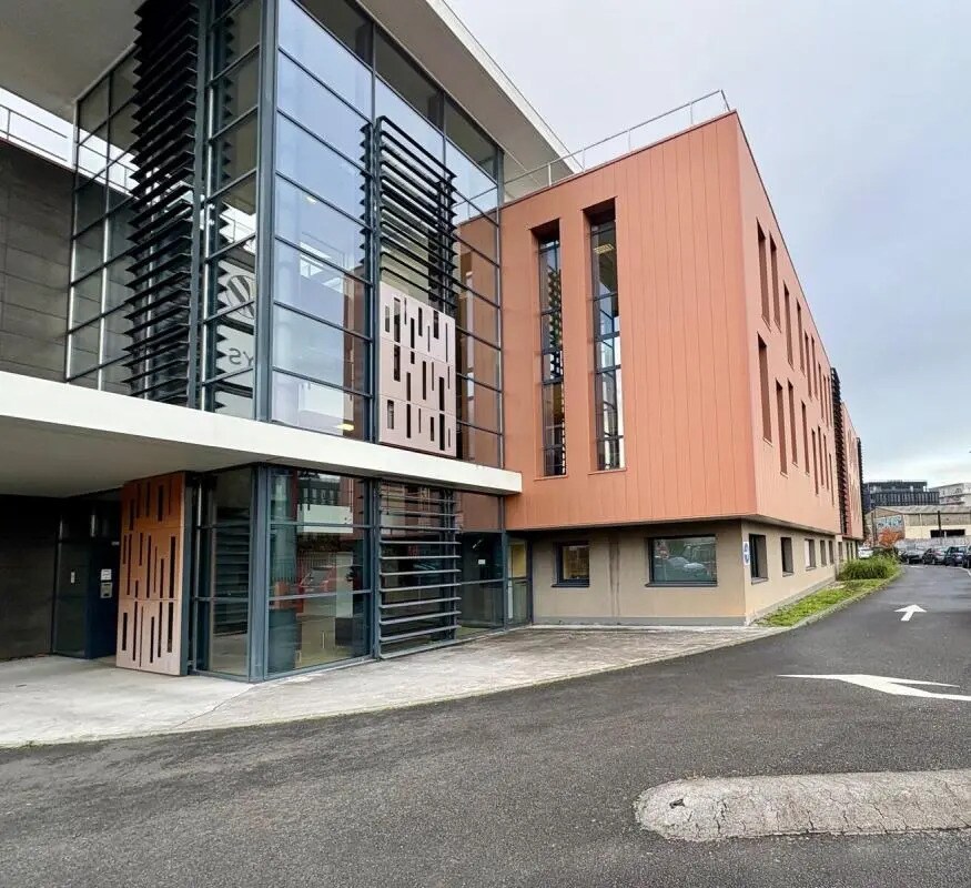 Office in Nantes to rent Building Photo- Image 1 of 26