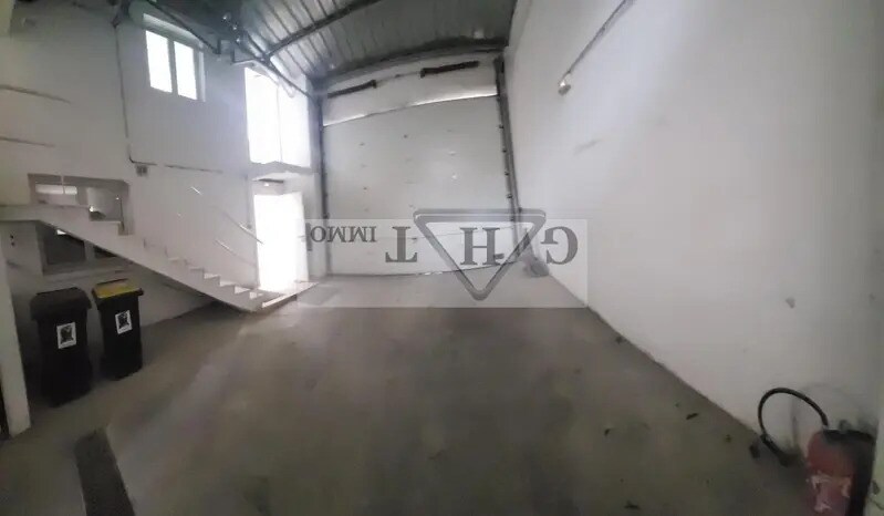 Industrial in Saint-Maur-des-Fossés to rent Interior Photo- Image 1 of 12