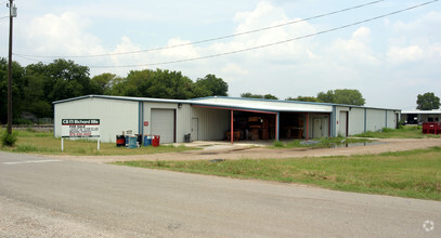 224 W Division St, Pilot Point, TX for sale Primary Photo- Image 1 of 1