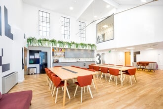 15-17 Alfred Pl, London to rent Interior Photo- Image 2 of 8