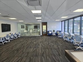 18167 US Highway 19 N, Clearwater, FL to rent Interior Photo- Image 2 of 10