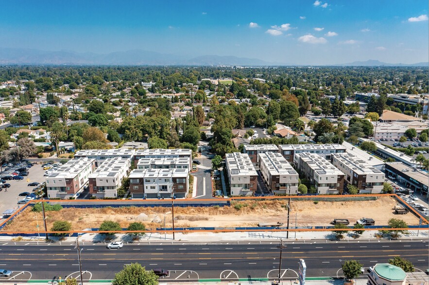 8350 Reseda Blvd, Northridge, CA for sale - Building Photo - Image 2 of 8