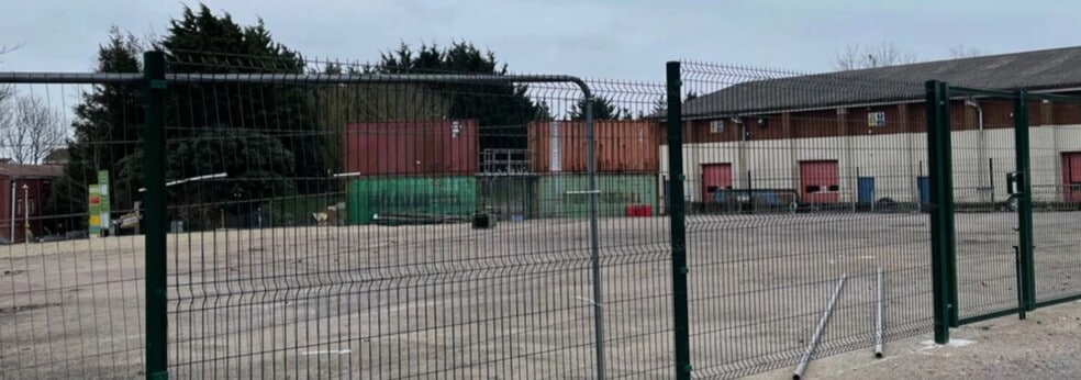 Ross Way, Folkestone for sale - Primary Photo - Image 1 of 3