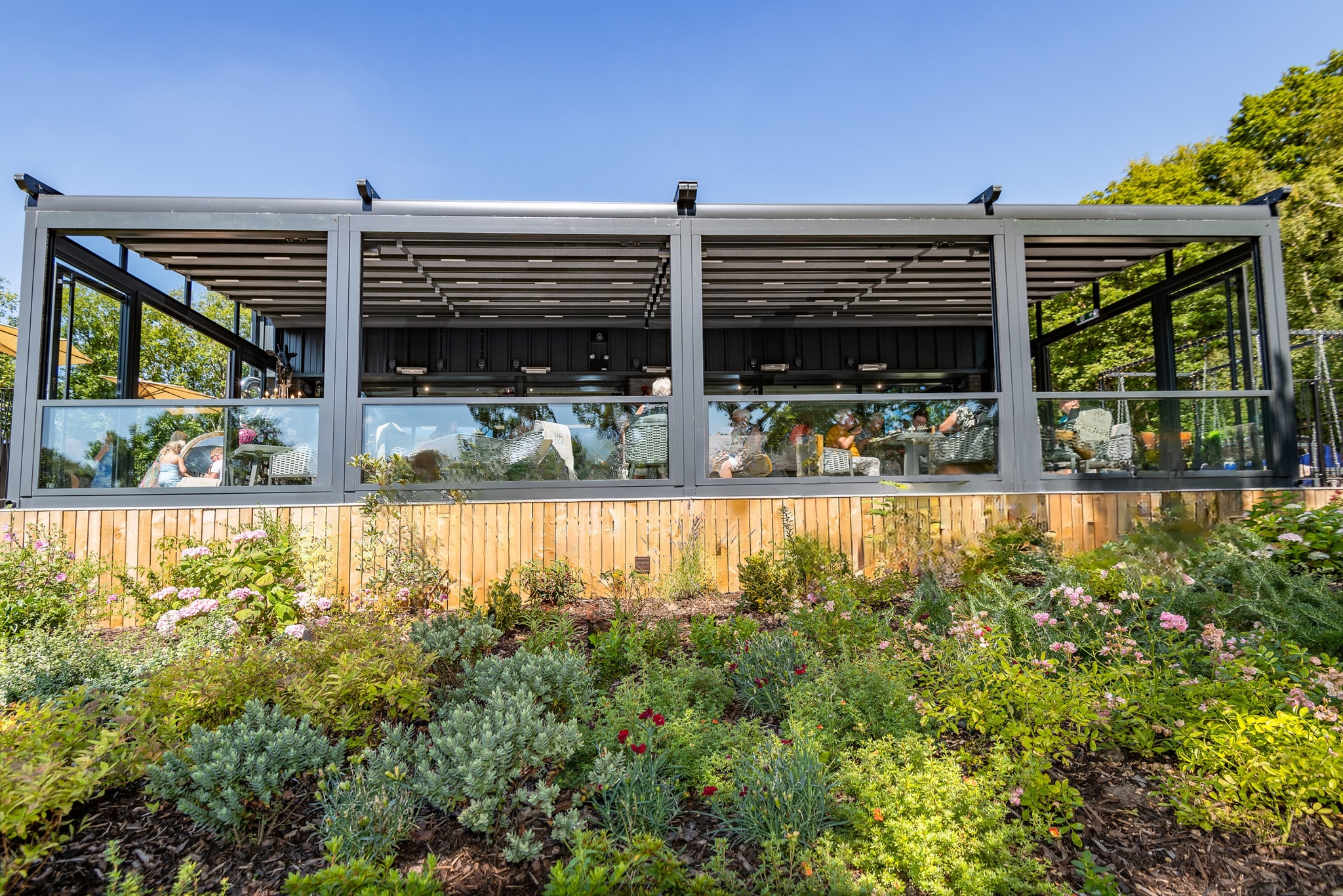 Knowle Ln, Meltham to rent Primary Photo- Image 1 of 4