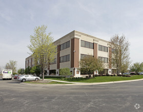 2580 Foxfield Rd, St Charles, IL for rent Building Photo- Image 1 of 4