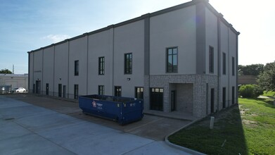 4324 Greenbriar Dr, Stafford, TX for rent Building Photo- Image 1 of 2