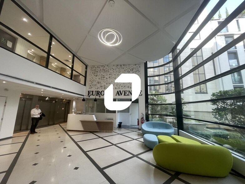 Office in Boulogne-Billancourt to rent - Building Photo - Image 3 of 50