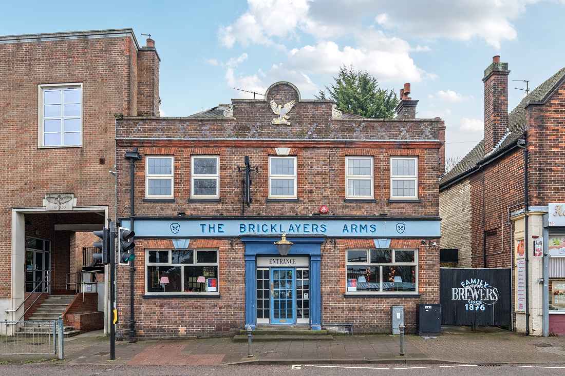 28-29 Queen St, Hitchin to rent Primary Photo- Image 1 of 7