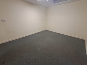 31 Neville Rd, Croydon to rent Interior Photo- Image 2 of 4