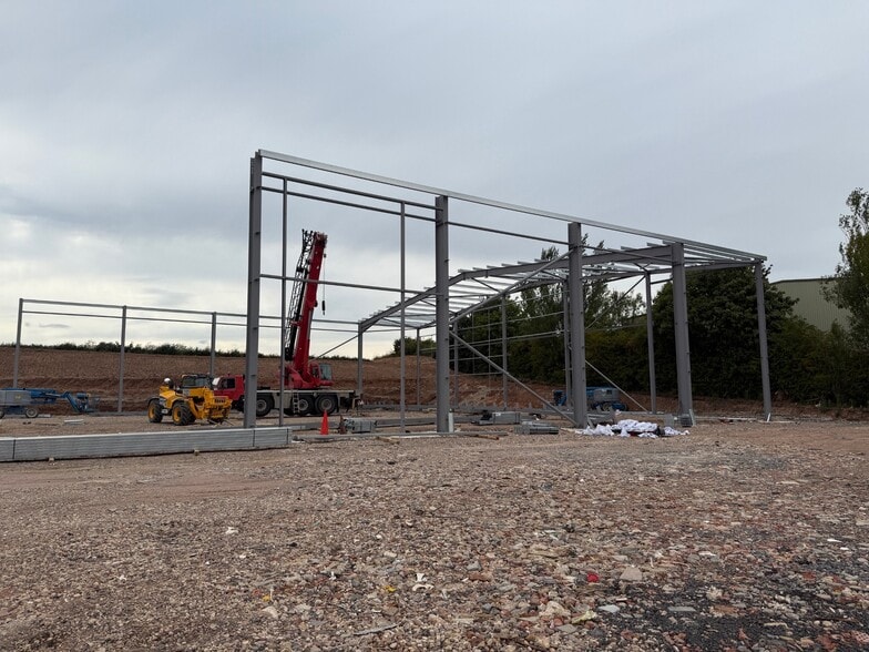 Ollerton Rd, Tuxford to rent - Building Photo - Image 2 of 5